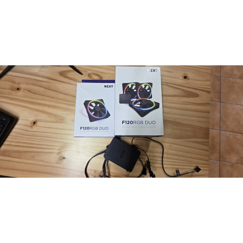 KIT 4 VENTOLE 12X12 NZXT CON CONTROLLER F120 RGB DUO - USATO GARANTITO