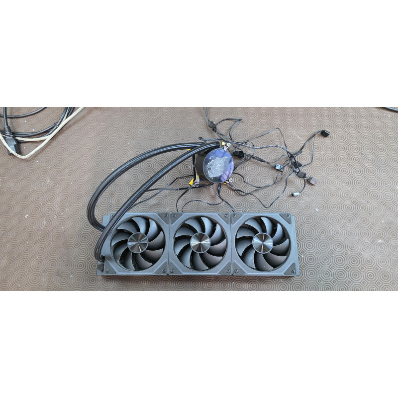DISSIPATORE A LIQUIDO ARGB INTEL 1200 1700 (WATERBLOCK ROVINATO) - USATO GARANTITO