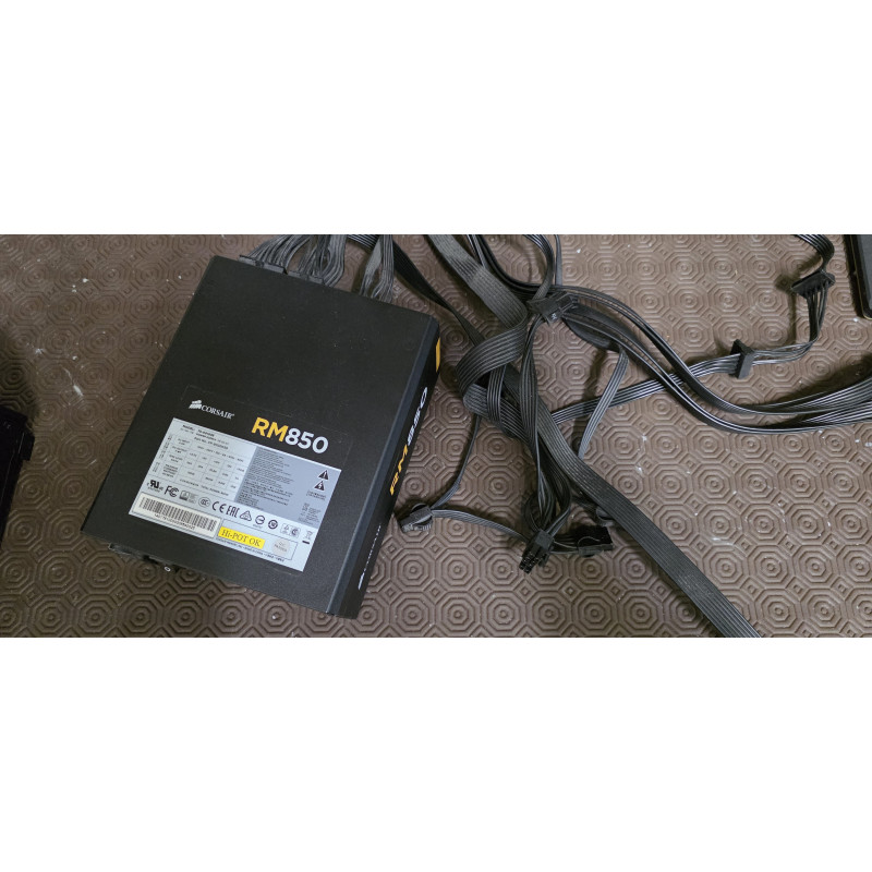ALIMENTATORE CORSAIR RM850 - USATO GARANTITO